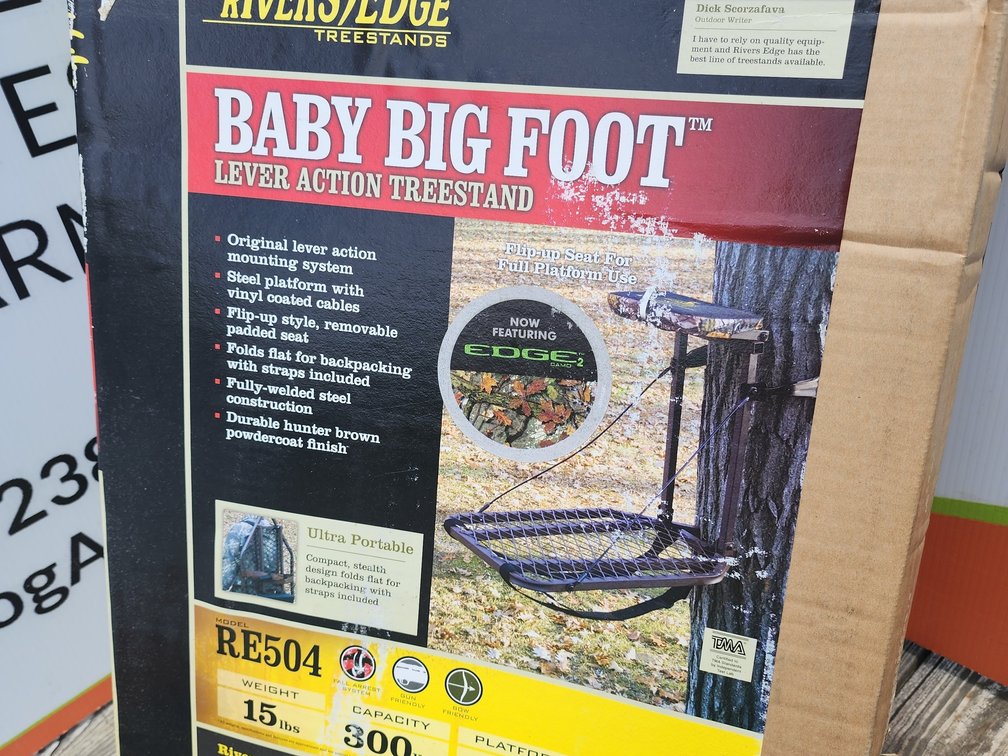 Baby Big Foot Hang on Tree Stand  - Lever Action by Rivers Edge 