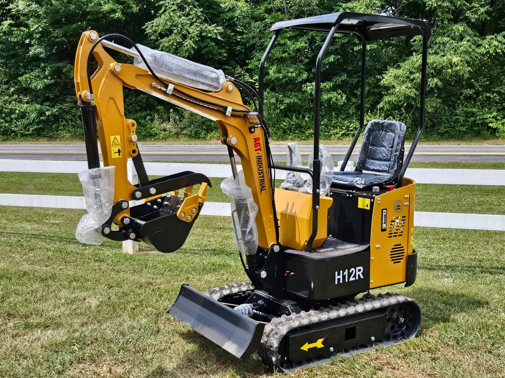 Unused AGT Industrial H12R Mini Excavator - SN# A2402096867