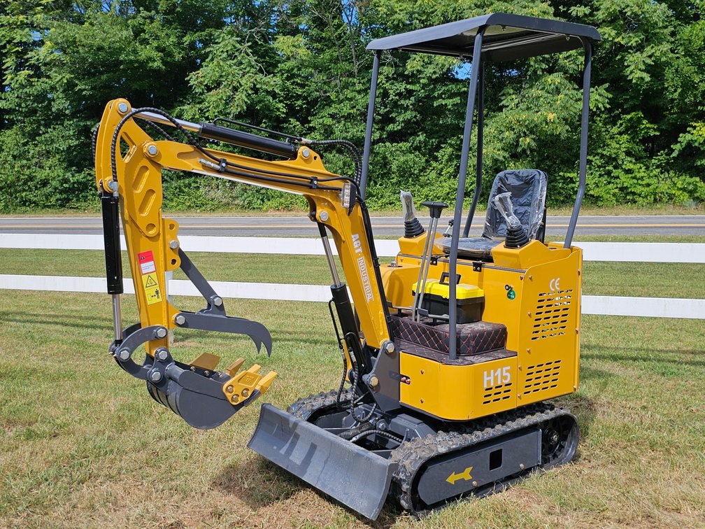 Unused AGT Industrial H15 Mini Excavator - SN# H15202403220000014
