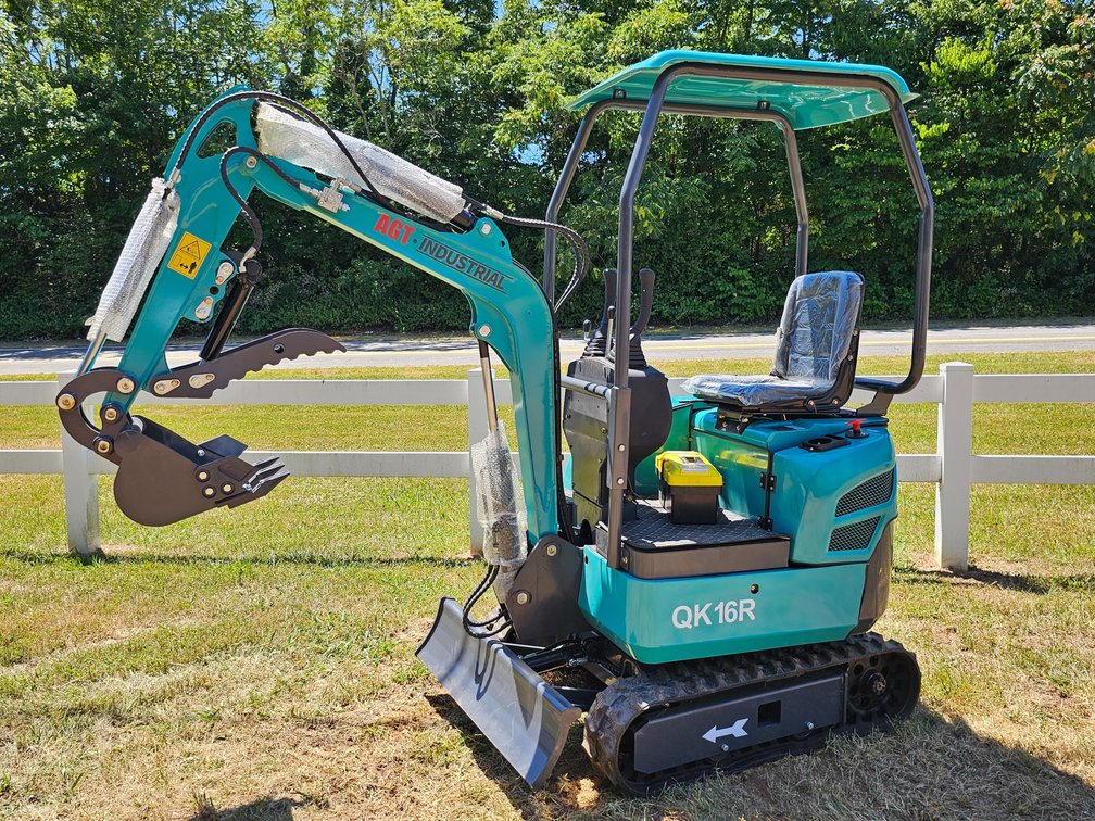Unused AGT Industrial QK16R Mini Excavator w/ Hydraulic Thumb 