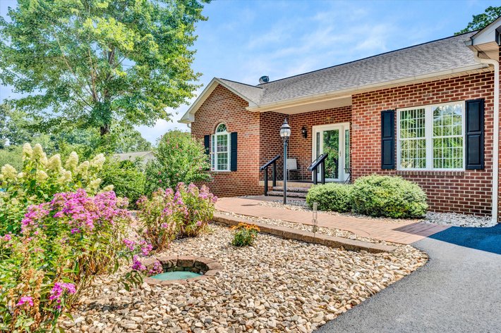 Image for 2268 Wirtz Road