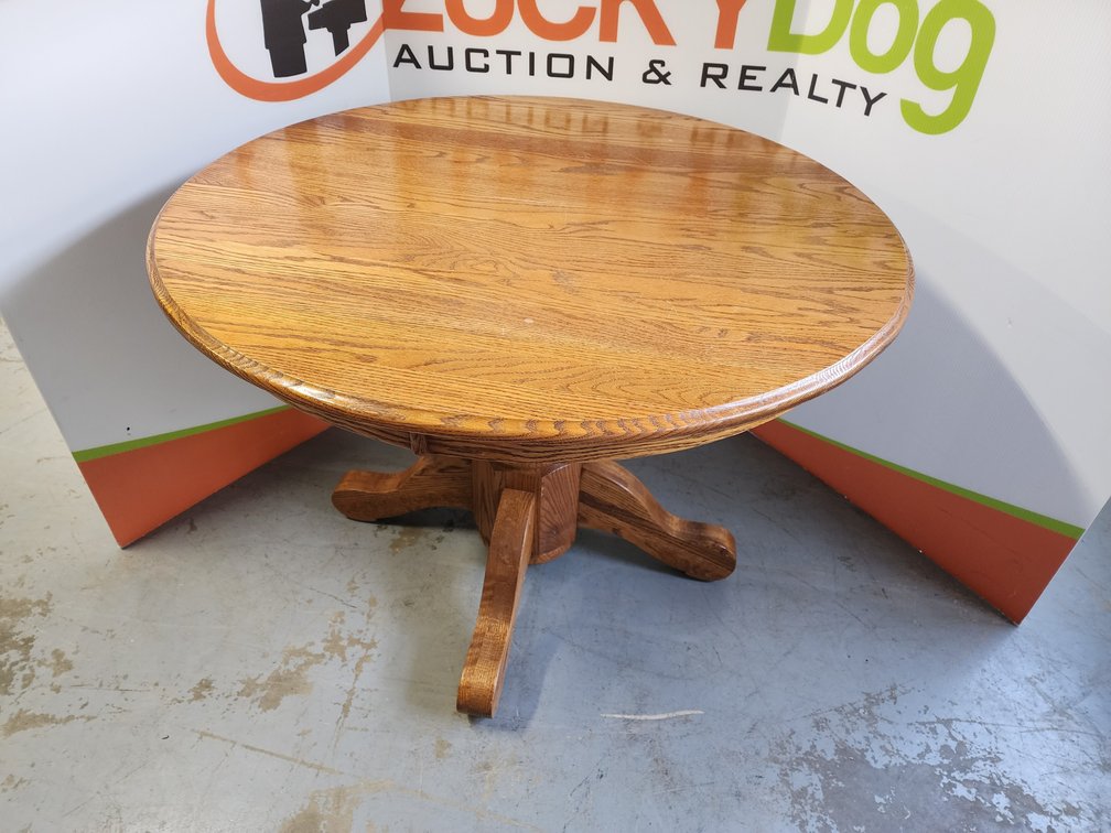 Wooden Oak Dining Table Measures 30.5" Tall x 42.5" Wide 