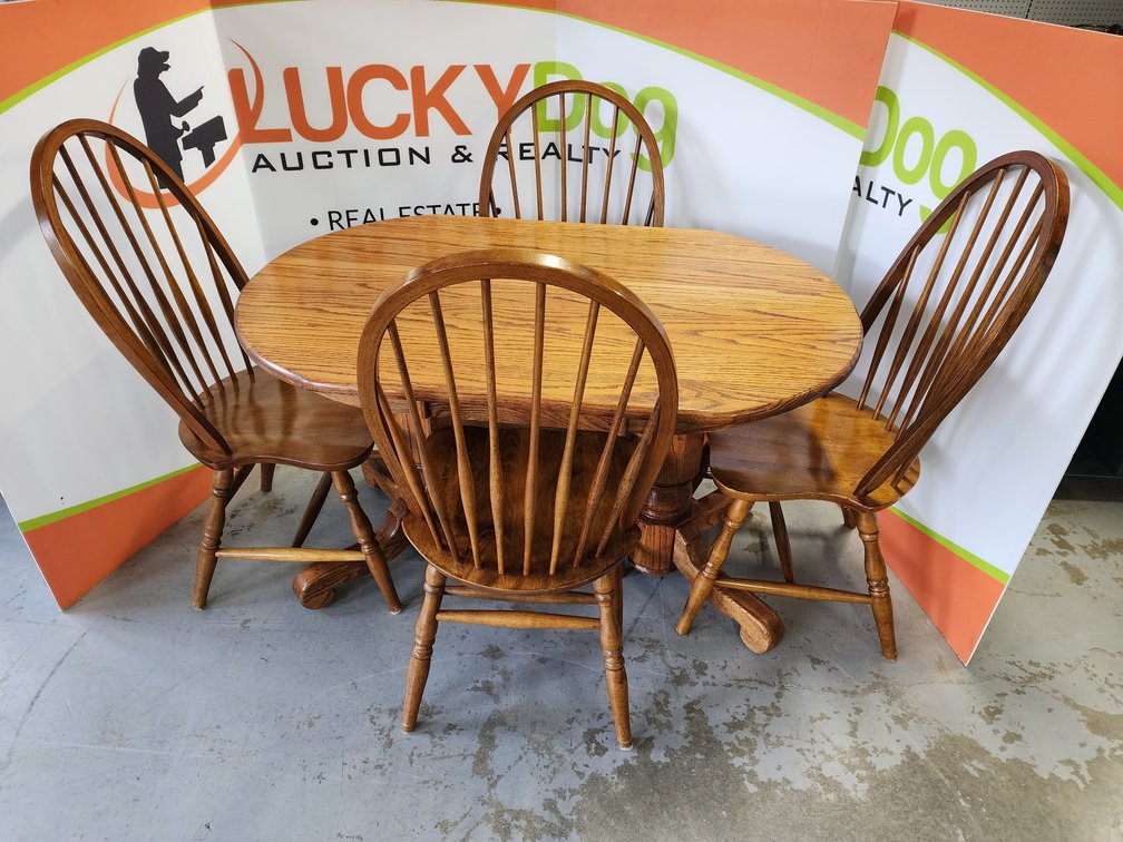 Oak Dining Table W/ 4 Chairs Measures 29.5" Tall x 32" Deep x 48" Wide