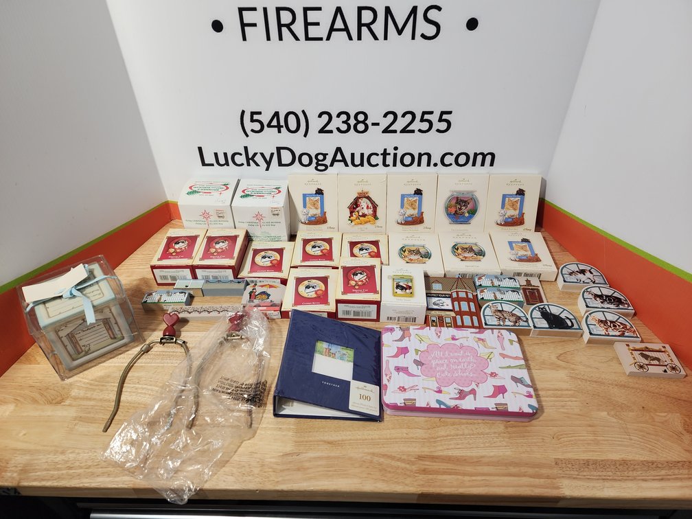Hallmark Ornaments - Trinquets and More 