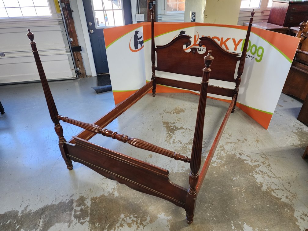 Wooden Full Size Bedframe and Rails 