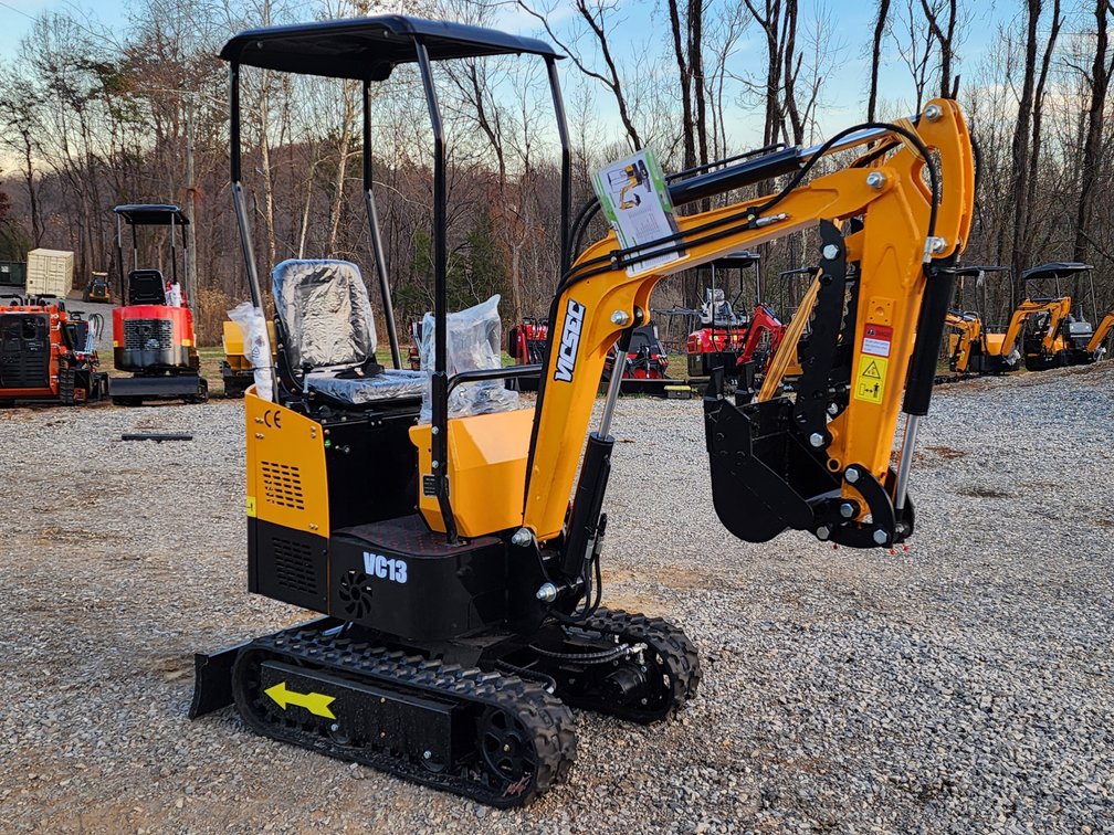 Unused VC13 Mini Excavator - 16" Bucket - 36" Hydraulic Blade - Manual Thumb