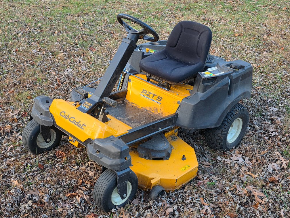 Cub Cadet RZT S Zero-Turn Riding Mower (42") - 634.3 Hours - Worked When Tested 