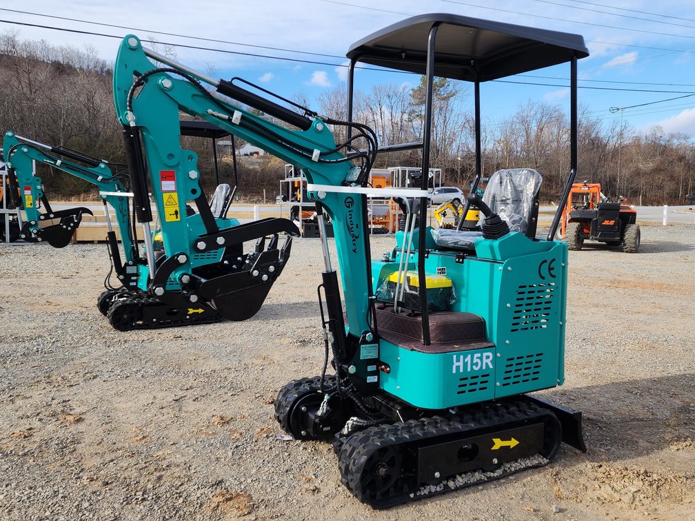 Unused CFG H15R Mini Excavator - 420cc Gas Engine - 36" Hydraulic Blade - 15" Bucket