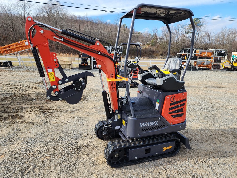 Unused CFG MX15RX Mini Excavator - 13.5HP RATO Gas Engine - Pilot System - 36" Hydraulic Blade