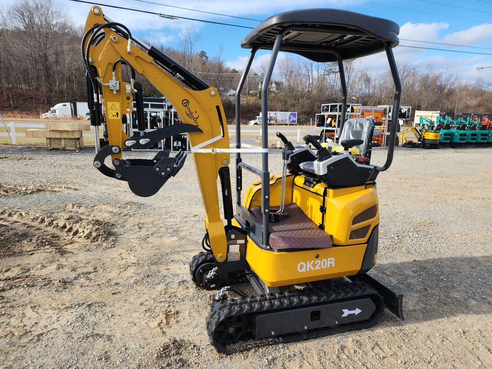 Unused CFG QK20R Mini Excavator - 23HP RATO Gas Engine - 36" Hydraulic Blade
