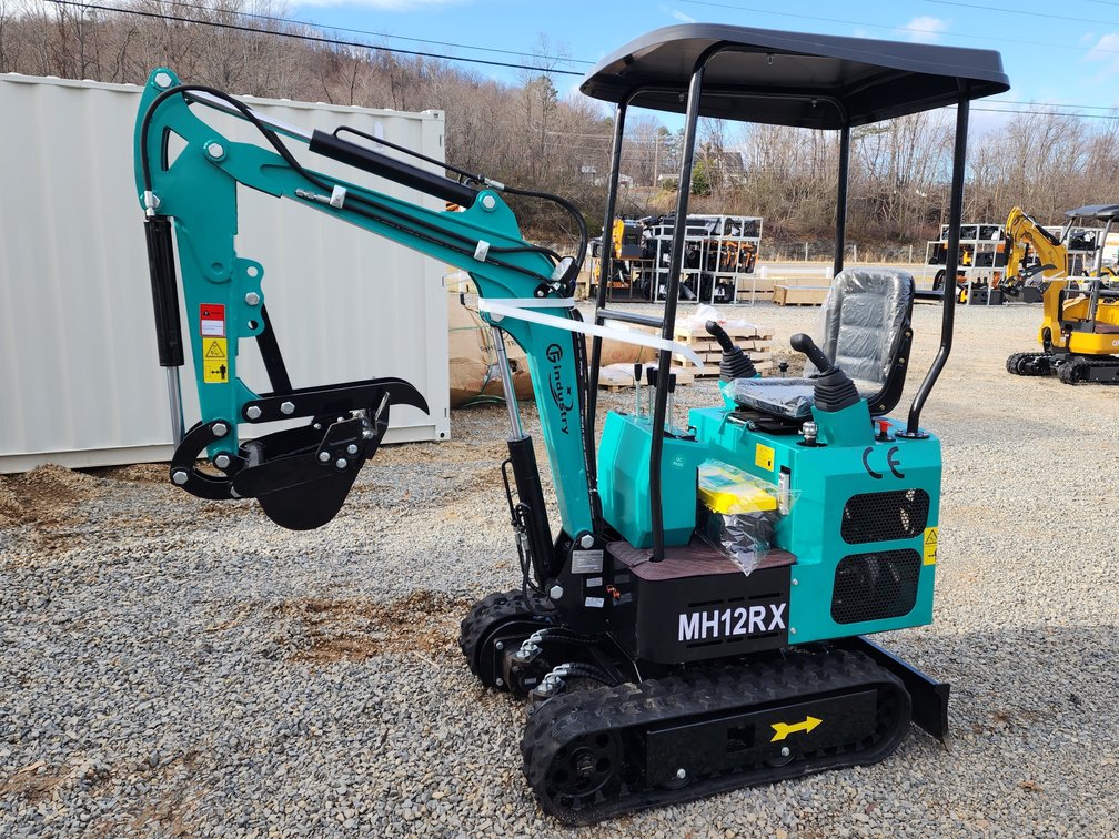 Unused CFG MH12RX Mini Excavator - 13.5HP RATO Gas Engine - 36" Hydraulic Blade