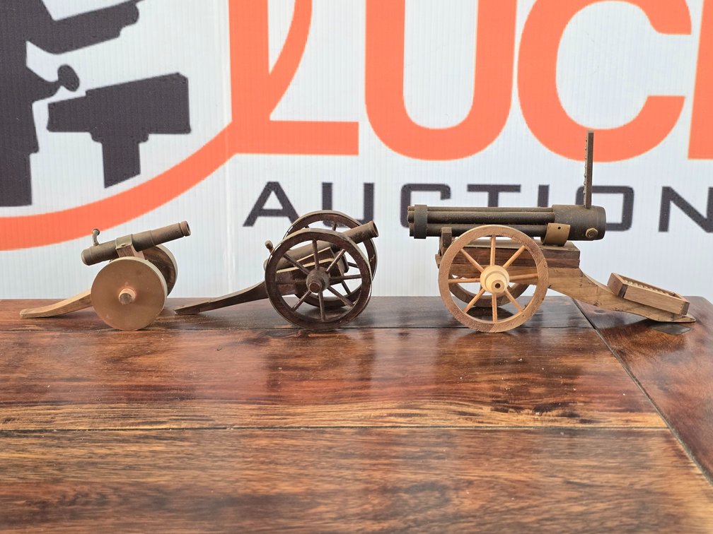 (3) Canon Replicas/Models
