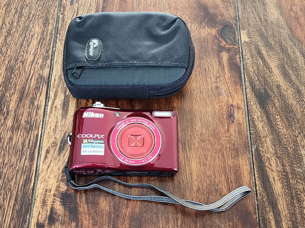 Nikon Coolpix Camera w/ Carry Case