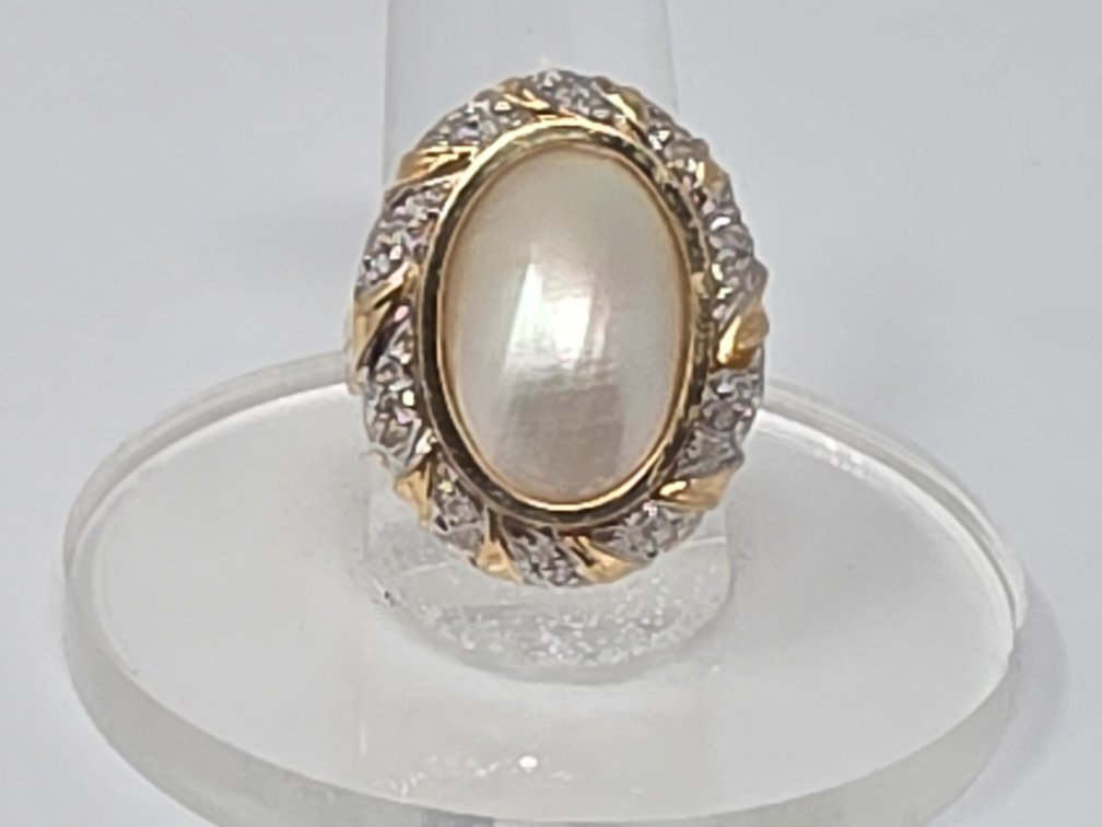 14-KT Gold Mabe Pearl and Diamond Ring - Size 7.75 - Mabe is 20mm x 13mm - Round Cut Diamonds .24 Carats Total - Clarity SI-1 - SI-2 - 8.3 Grams Total Weight