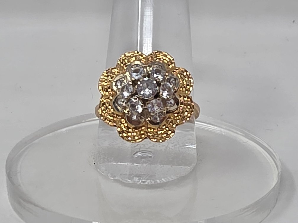 18-KT Gold Floral Cluster Ring (Not Diamonds) - Size 8 - 5 Grams Total Weight