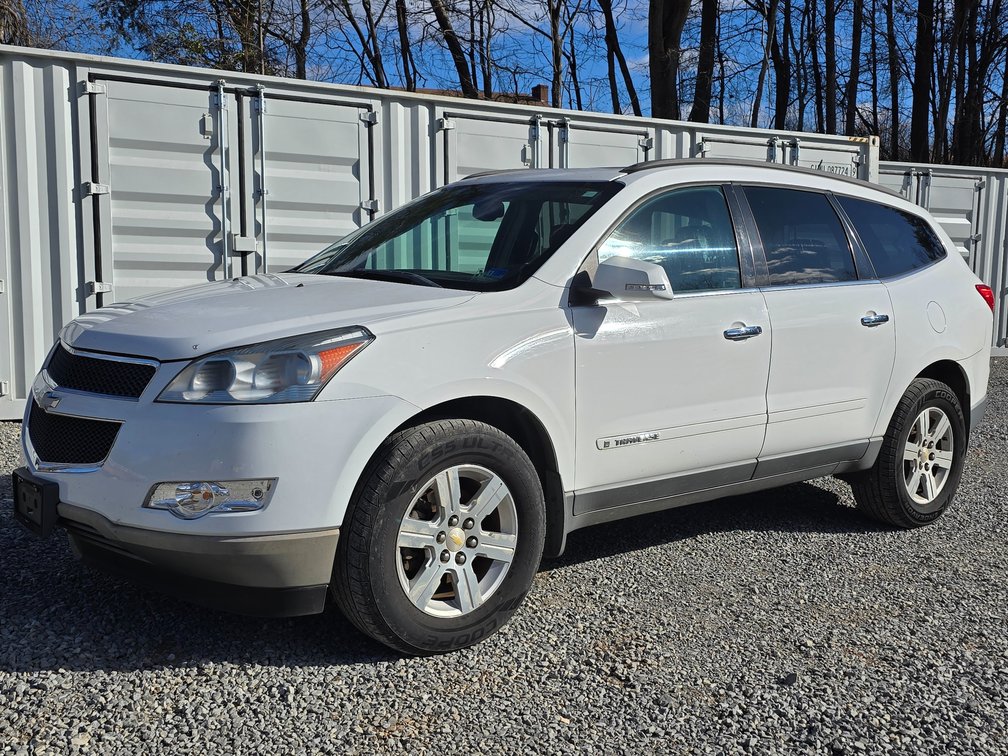 2009 Chevrolet Traverse - 159,xxx Miles - Clear Title - AWD