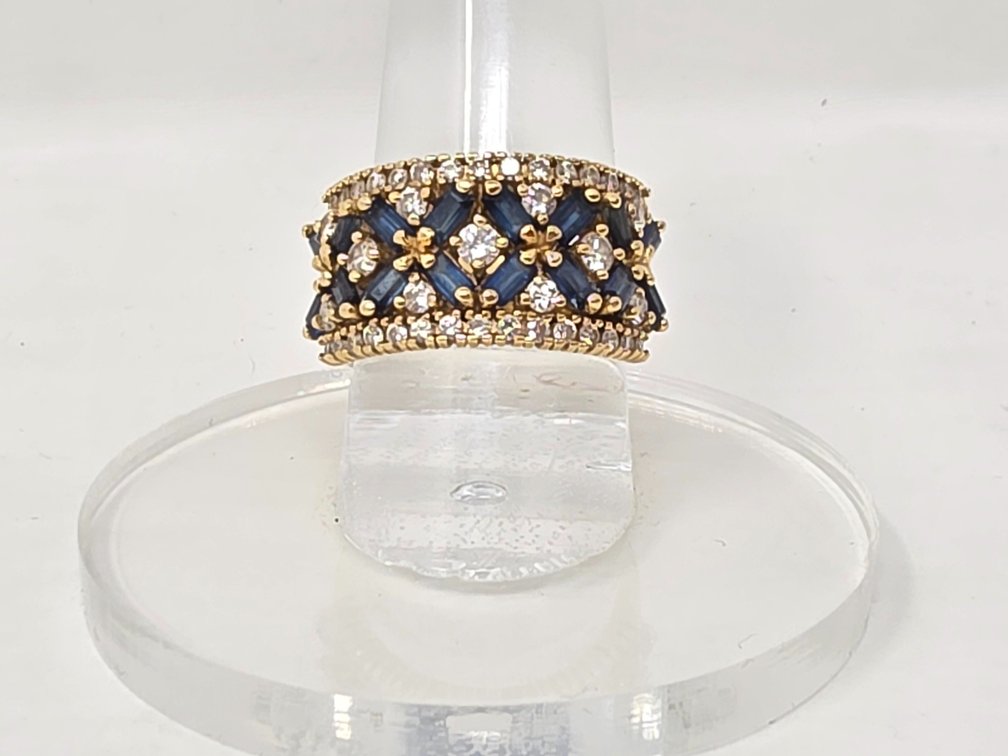14-KT Gold Sapphire and Diamond Ring - Size 7.25 - Round Full Cut Diamonds (41 Total - .72 Carats) Clarity VS-2 - SI-2 Color: G-H - 1.76 Carats of Sapphire - 13.1 Grams Total Weight