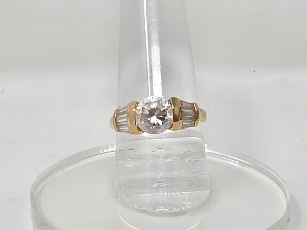 14-KT Gold Cubic Zirconia Engagement Style Ring - Size 7.25 - 4.1 Grams Total Weight