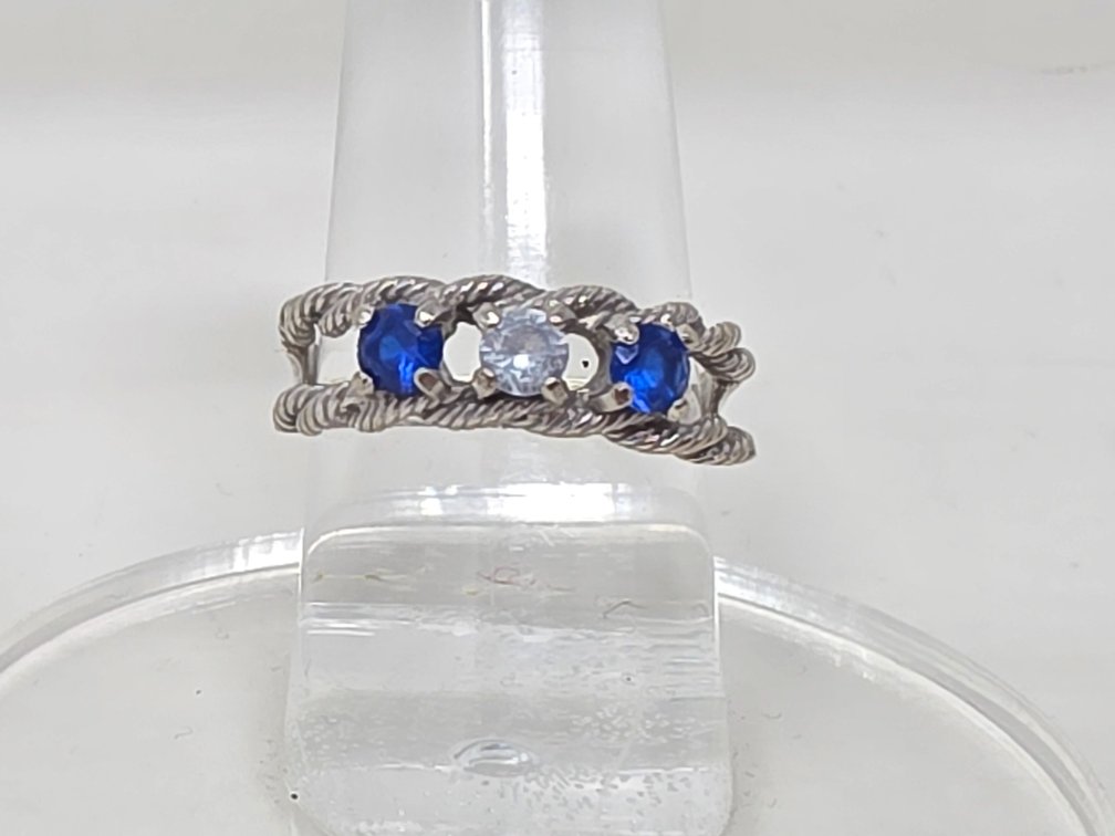 10-KT Gold Round Simulant Three Stone Ring - Size 7 - 2.8 Grams Total Weight