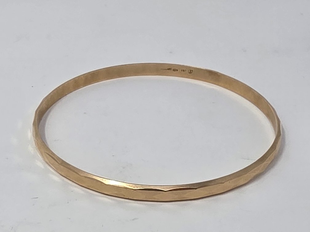 14-KT Faceted Bangle Bracelet - 3" Wide - 6.3 Grams Total Weight