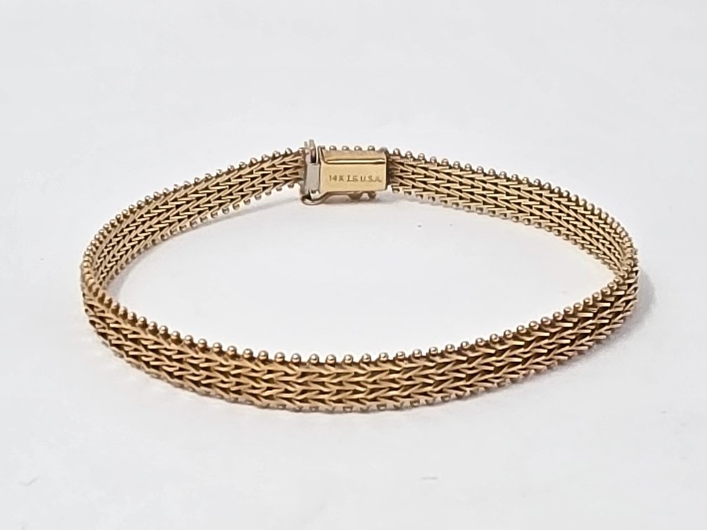 14-KT IG Gold Textured Bracelet - Measures 7" x 6.25MM - 10.6 Grams Total Weight