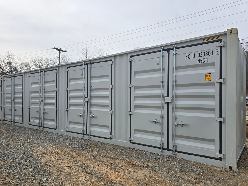 40' High Cube (9' 6" Tall) Cargo Container w/ 4 Sets of Double Side Doors (8015)