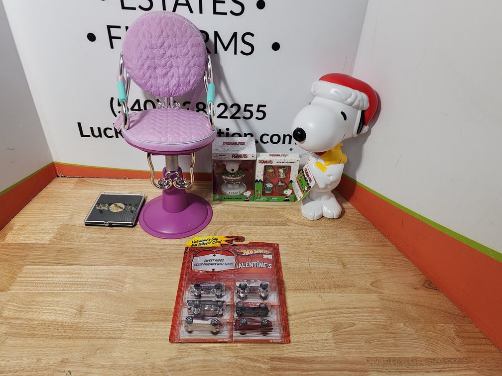Hotwheels Valentines Day Set - Peanuts 4 Piece Metal Pin Set - Peanuts Bottle Head - Doll Chair - Snoopy Light Up Blow Mold