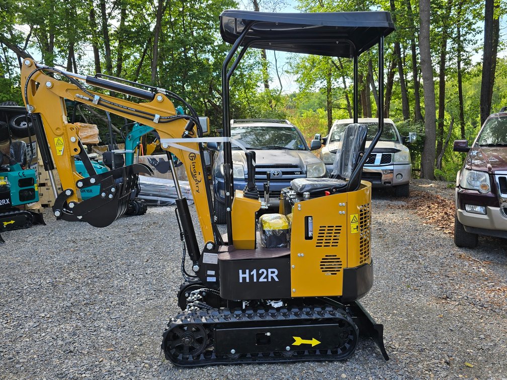 Unused 2026 CFG H12R Mini Excavator - 420cc Gas Engine