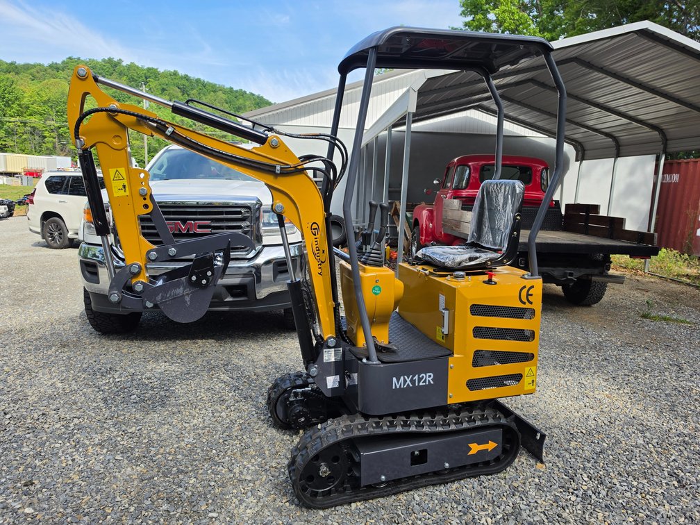 Unused 2026 CFG MX12R Mini Excavator - 15HP Gas Engine - 1 Track is Loose