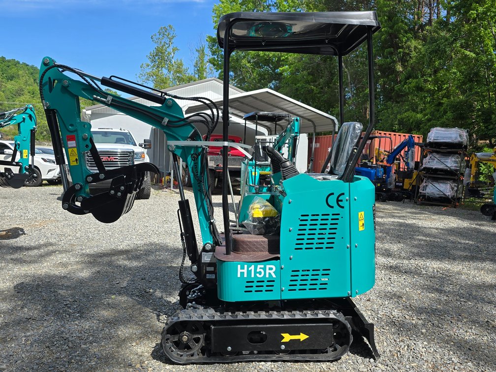 Unused 2026 CFG H15R Mini Excavator - 420cc Gas Engine