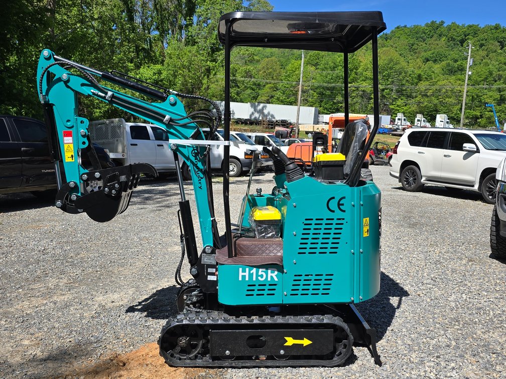 Unused 2026 CFG H15R Mini Excavator - 420cc Gas Engine