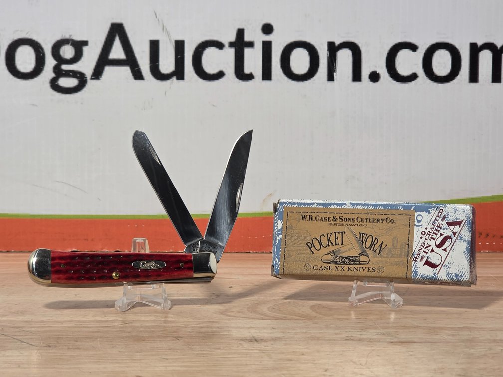 Case XX Trapper Old Red Knife w/ Box