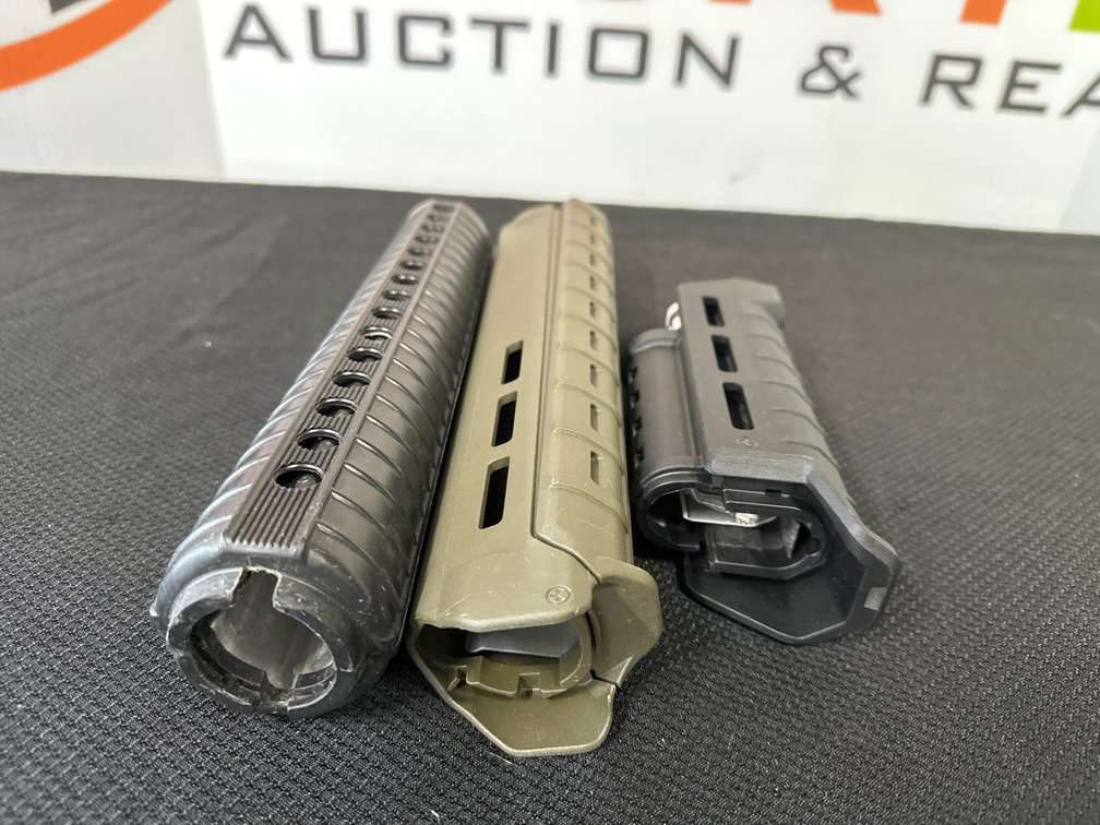 AR-15 Rifle Handguard (3)