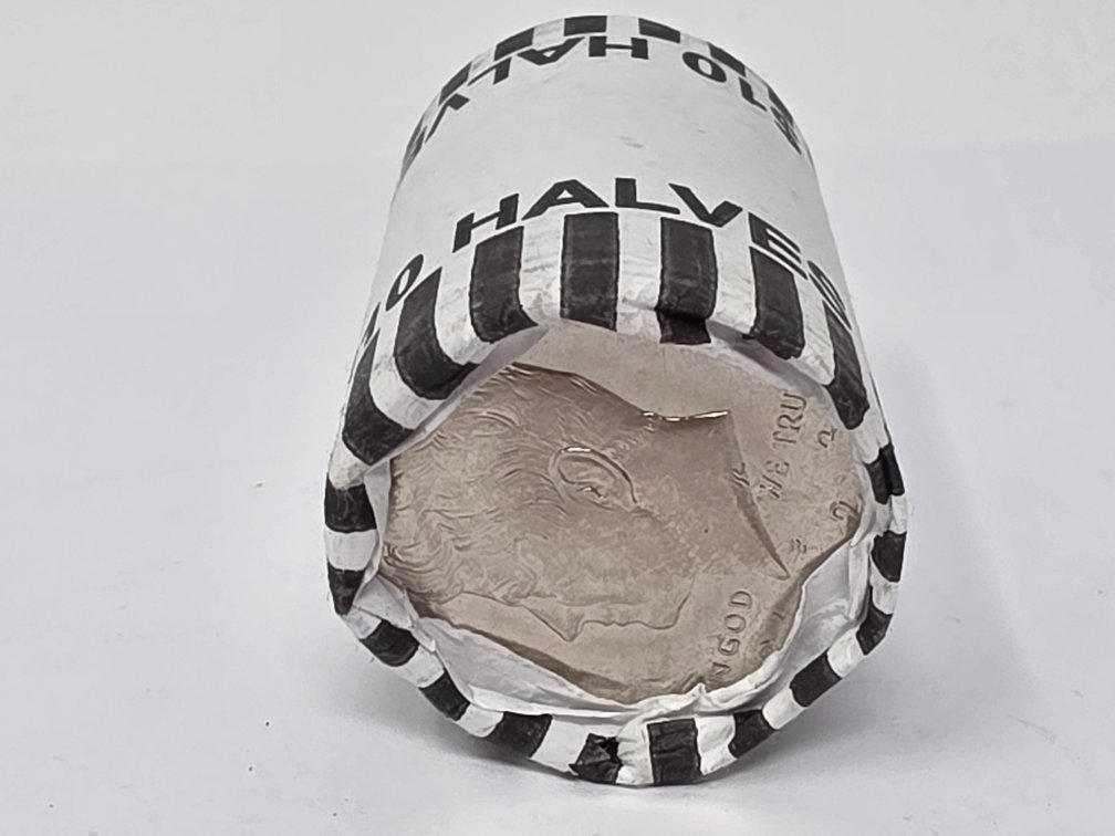 (1 Roll) 2023 Kennedy Half Dollar - 20 Coins