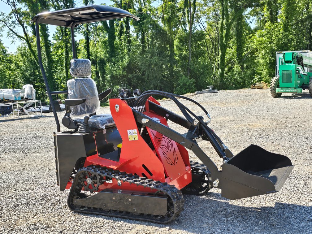 Unused SSL580 Ride On Mini Skid Steer - 420cc Gas Engine