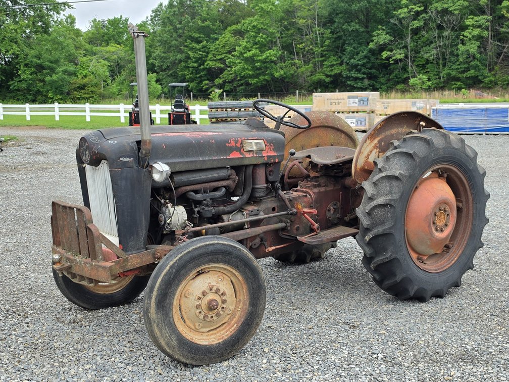 Ford 2WD Tractor