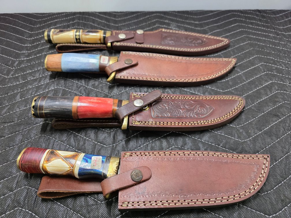 (4) Knives w/ Leather Sheaths