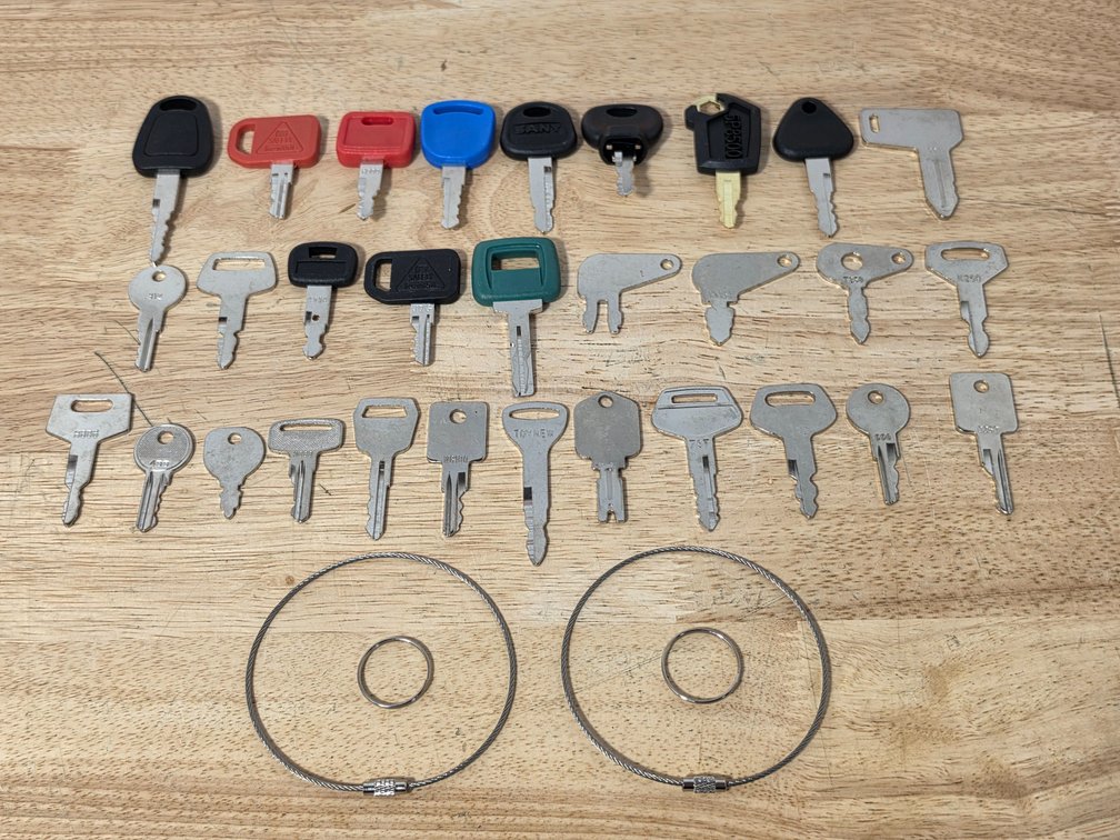 Unused 30 Piece Universal Equipment Key Set
