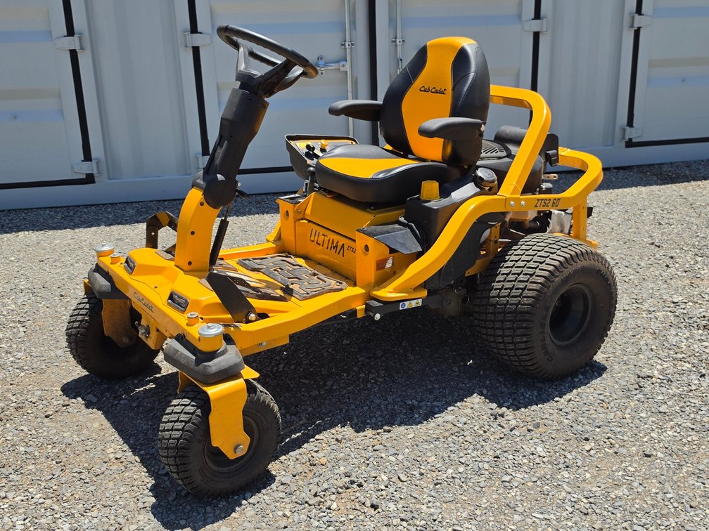 Cub Cadet Ultima ZTS2 Riding Lawn Mower - Started and Ran When Tested - Does NOT have a mowing deck!
