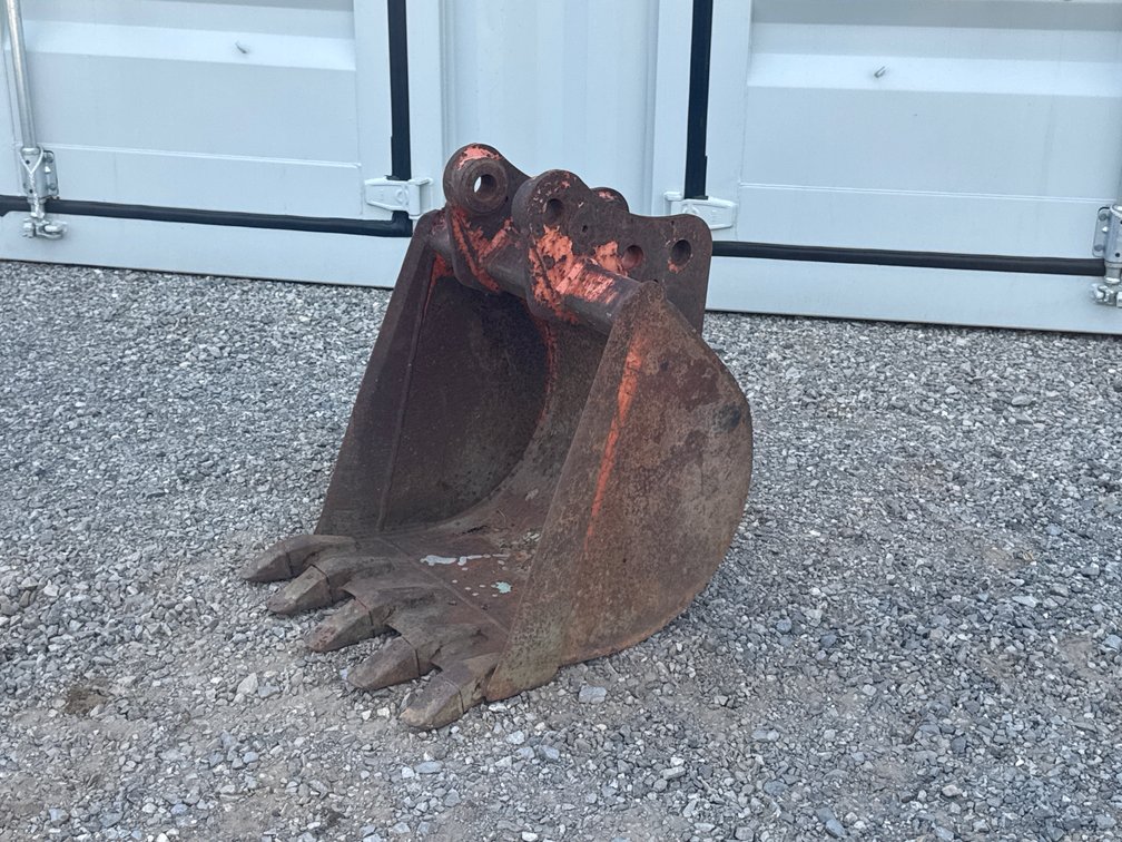 Kubota 22” Tooth Bucket