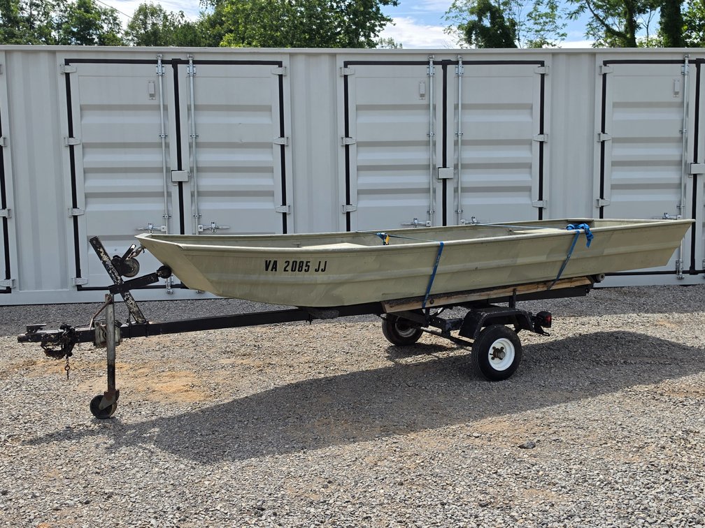Dura Craft 14' x 48" Flat Bottom Boat w/ Trailer 14' x 48" Flat Bottom Boat w/ Trailer