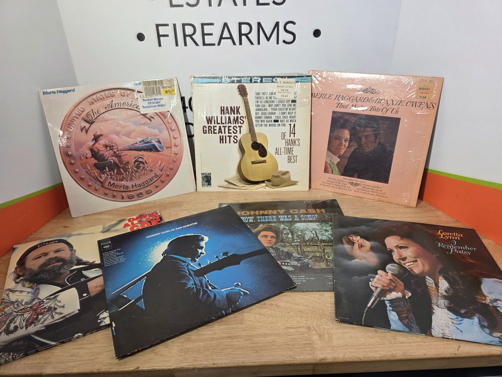 Vintage Records- Merle Haggard - David Allan Coe - Hank Williams - Johnny Cash - Loretta Lynn