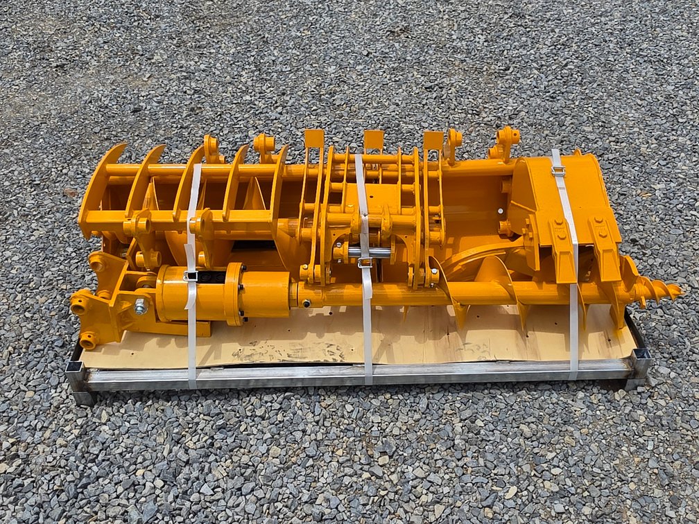 Unused Pallet Of (7) Cat 301 Mini Excavator Attachments