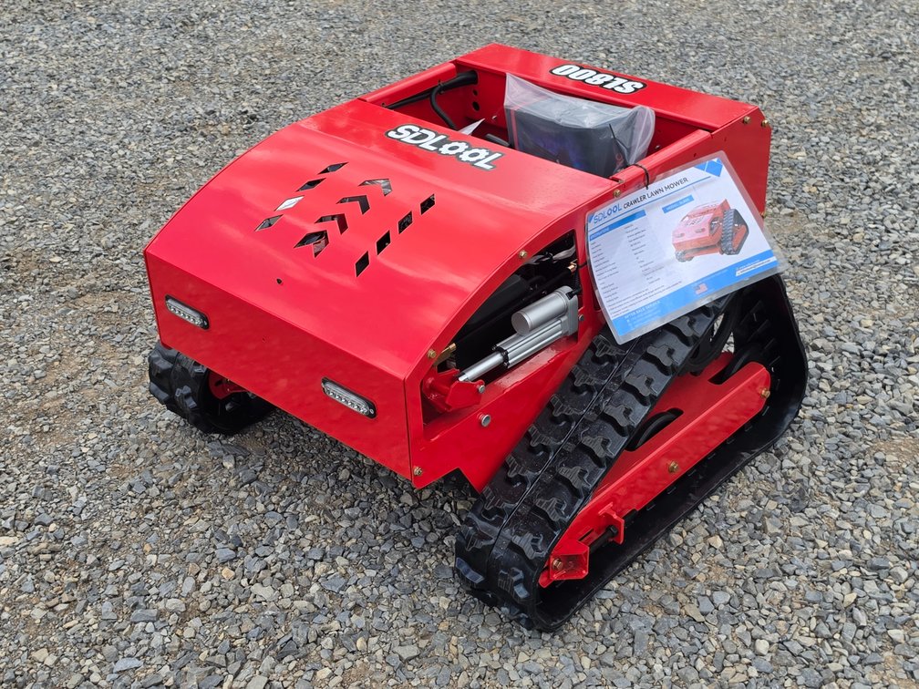 Unused SDLool Model SL800 RC Crawler Lawn Mower