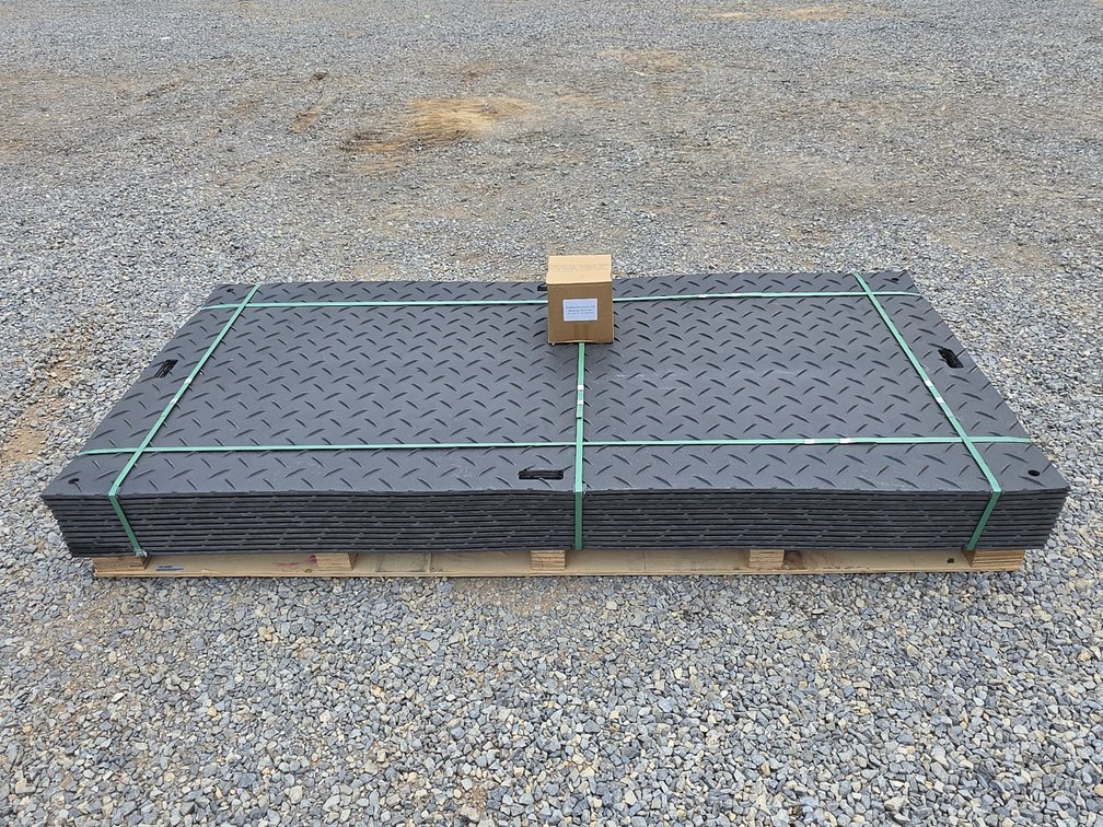 Unused Stack Of (12) SKLP Polyethylene Board Roadbed Protection Mats