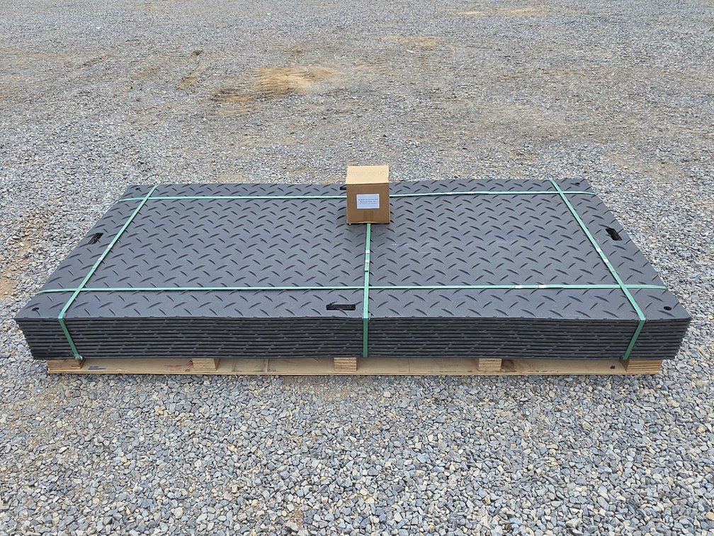 Unused Stack Of (12) SKLP Polyethylene Board Roadbed Protection Mats