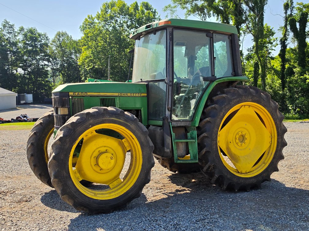John Deere 6400 4wd Tractor