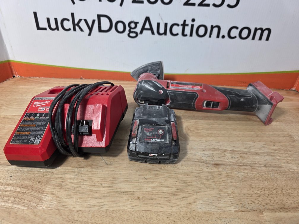 Milwaukee MultiTool - Worked When Tested - Battery and Battery Charger Included