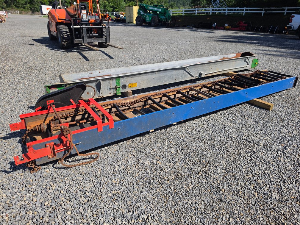Metro Conveying Feed Equipment Feed Conveyor Measures 16' Long - 16' Feed Elevator/Conveyor