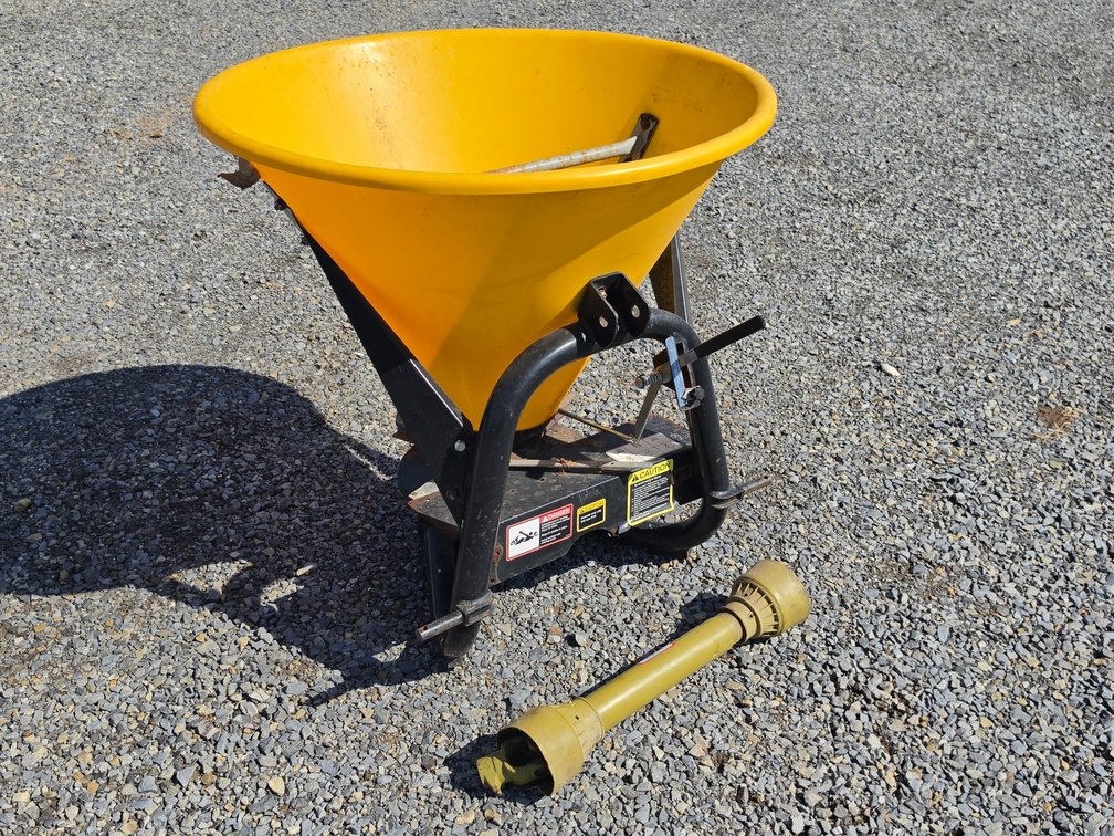 Tar River Poly 3 Point Hitch Spreader